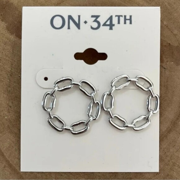ON 34th Silver Paperclip Style Link Earrings - Picture 1 of 4